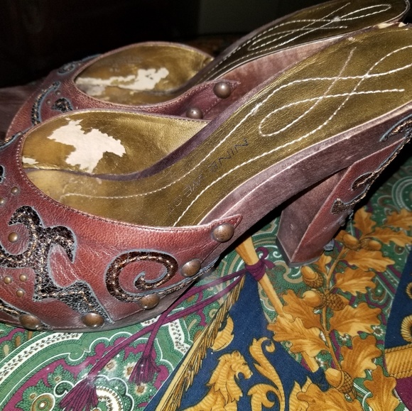 Nine West Embellished Brown Heeled Sandals - Picture 3 of 8